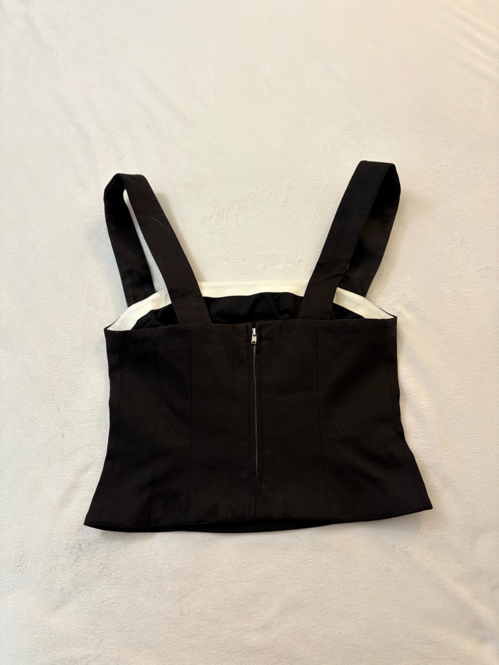 MAJORELLE Adria Top in Black - Picture 5 of 6